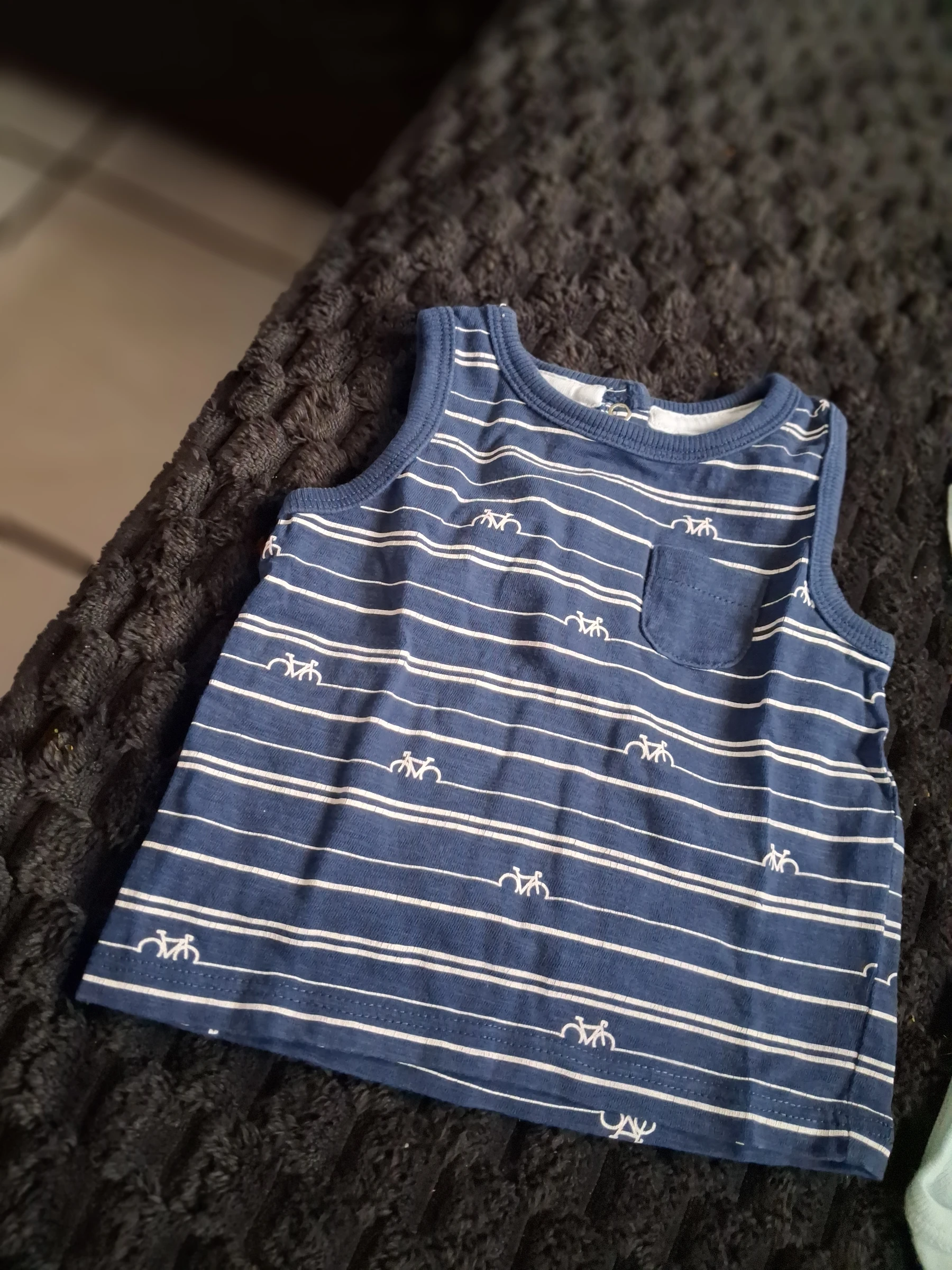 T-shirt – photo 3